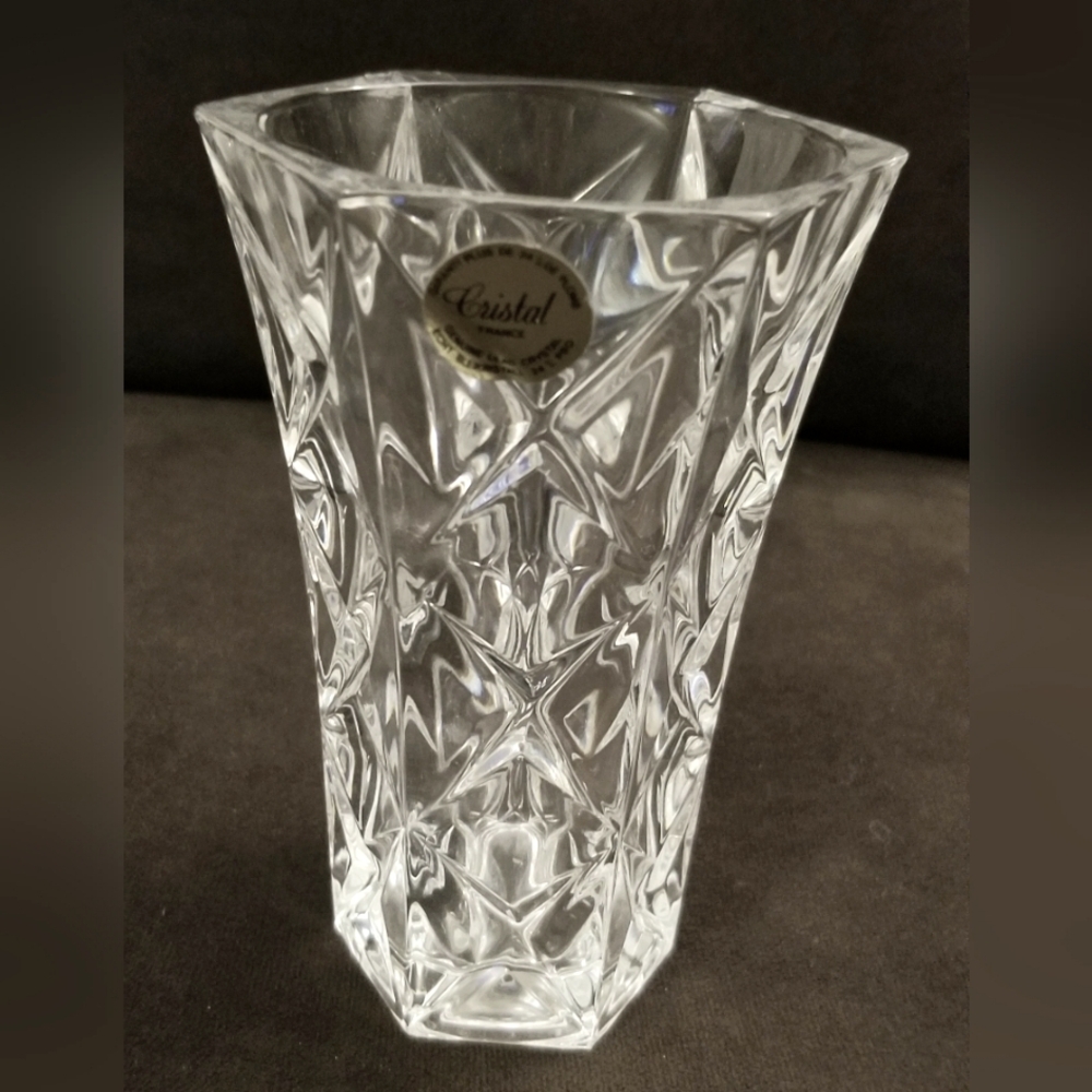 "CRISTAL" GENUINE LEAD CRYSTAL BUD VASE - 5.25" TALL -DIAMOND PATTERN -LIKE NEW!
